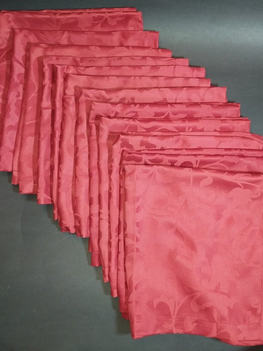 Sferra Orchard Napkins Cinnabar Red Vine Pattern Set of 12